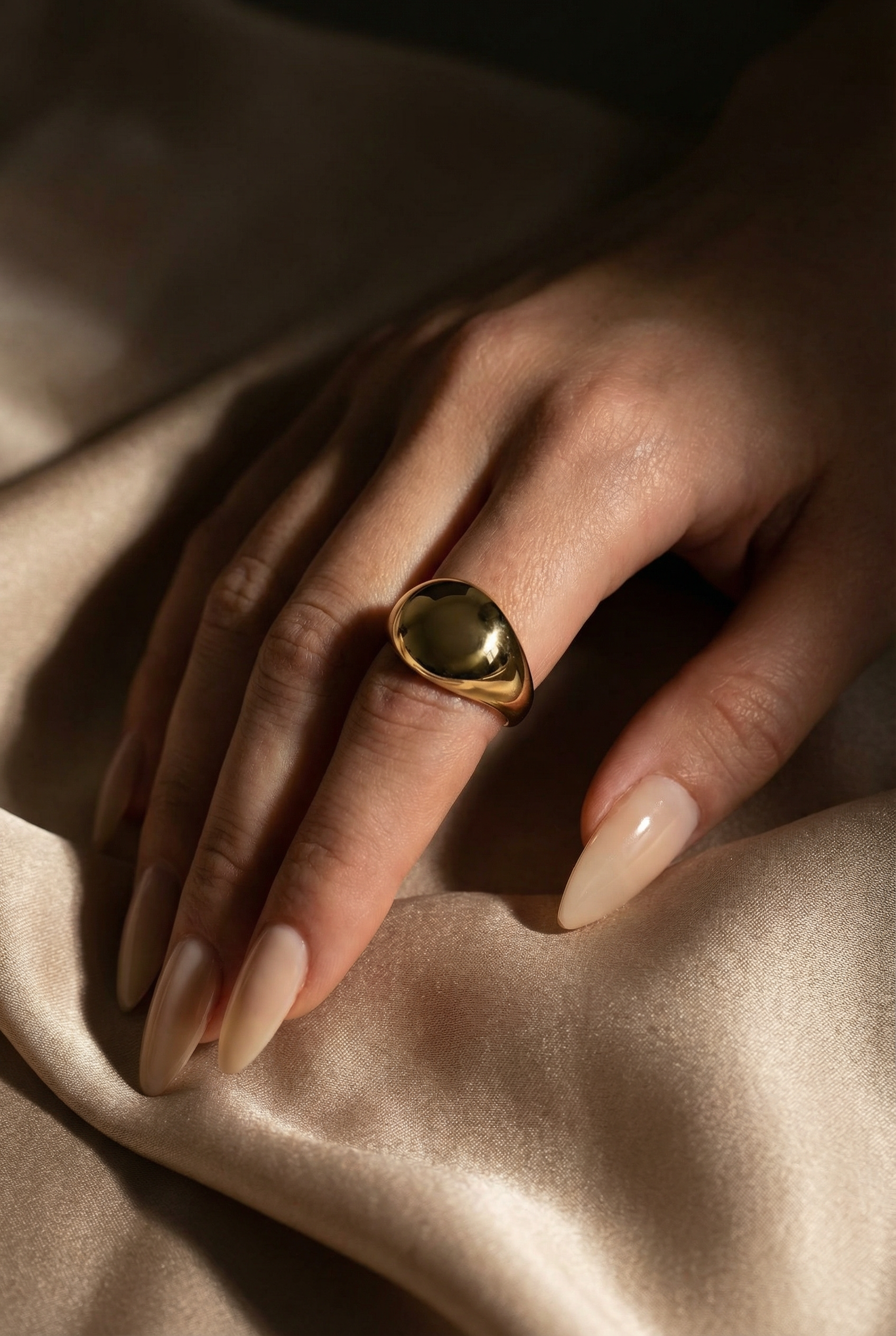 The Grand Signet Ring aus 925 Silber vergoldet - NINASIA