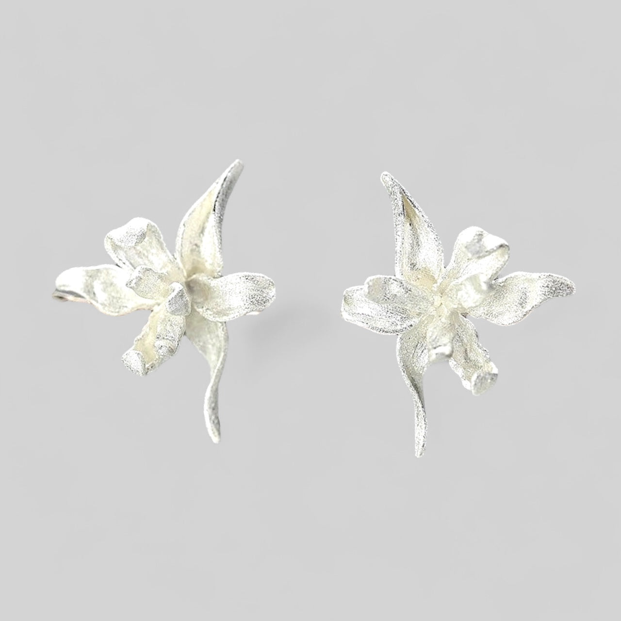 Magnolia flower earrings “Sweet Magnolias” – in 925 silver and silver gold-plated