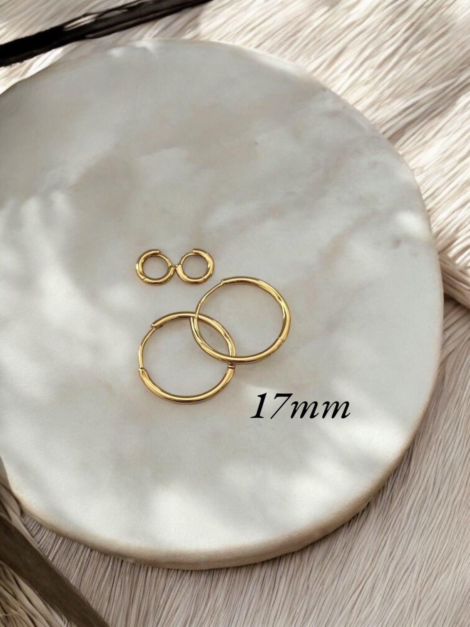 Minimalistische runde Creolen 17 mm Ohrringe aus 925 Silber vergoldet