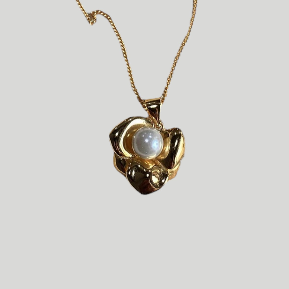 Perle in einer Blume Halskette aus 925 Silber vergoldet