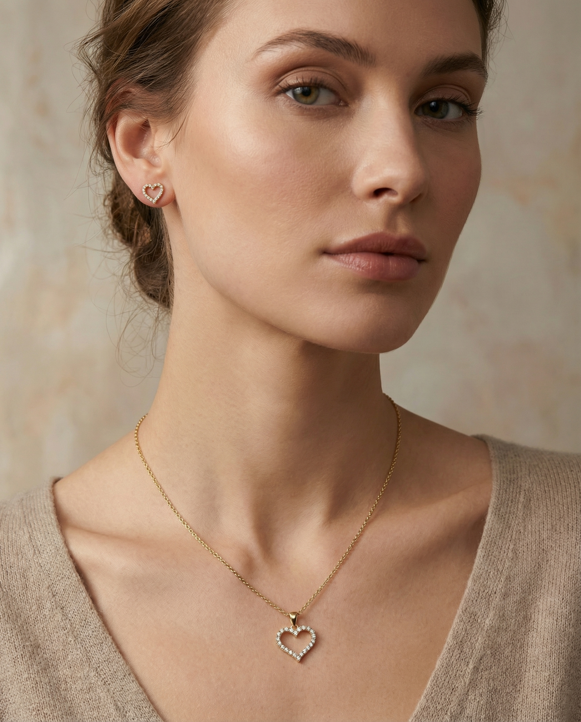 „Amora“ Herz Halskette aus 925 Silber 18K vergoldet