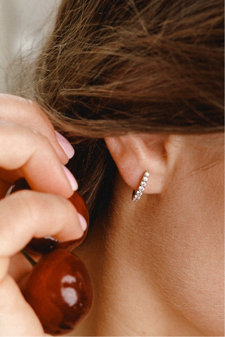 Boucles d'oreilles créoles pliantes en or 333 13x16 mm partiellement mates avec 18 zircones boucles d'oreilles huggie tendance
