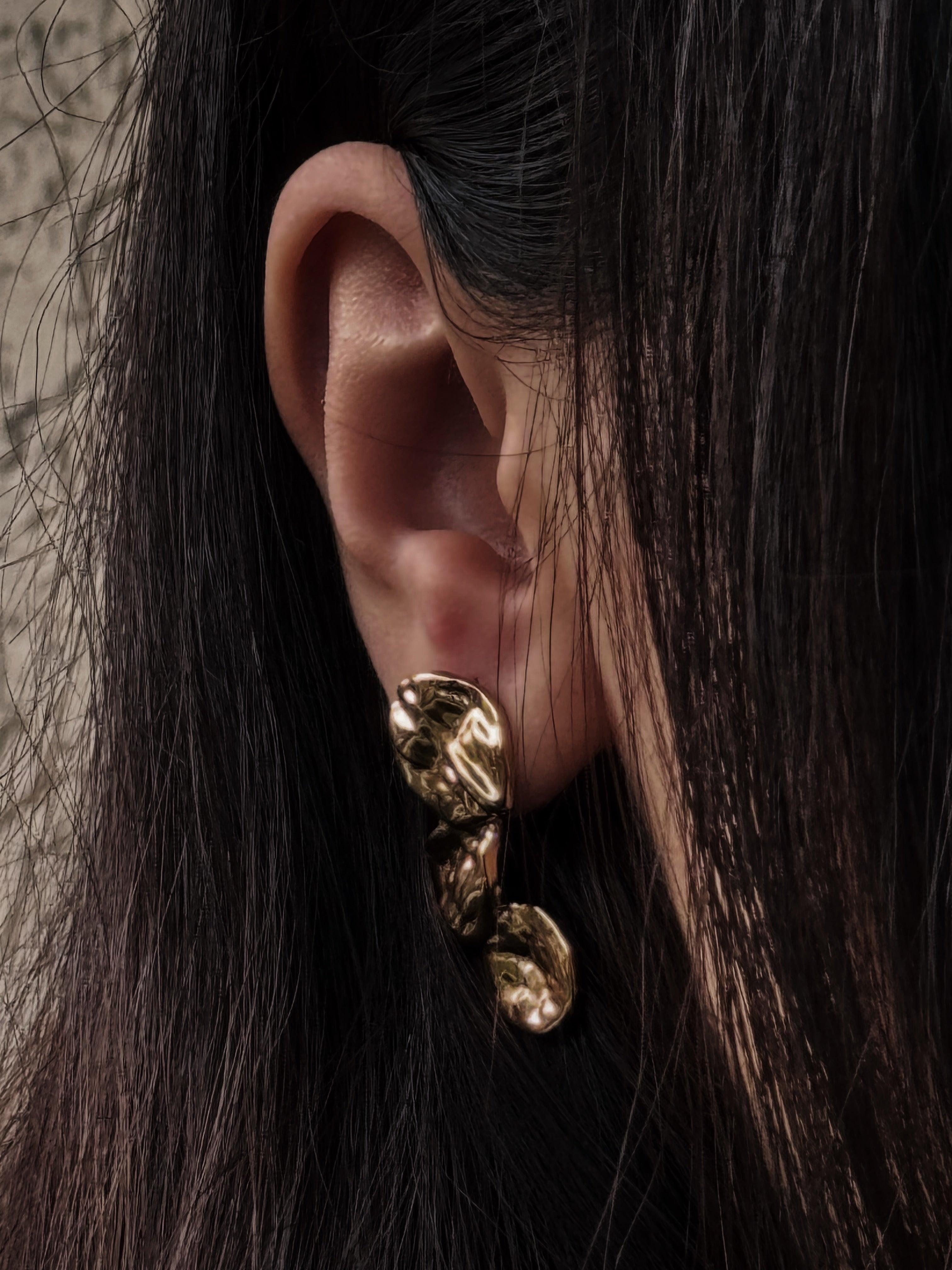 Asymmetrical Textured Leaves Chandelier Stud Earrings – 18K Gold Plated Stainless Steel