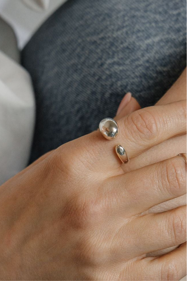 Umarmung Statement verstellbarer Tropfenring 925 Silber vergoldet - NINASIA