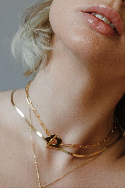 Daisy chain necklace made of 925 silver 18K gold plated