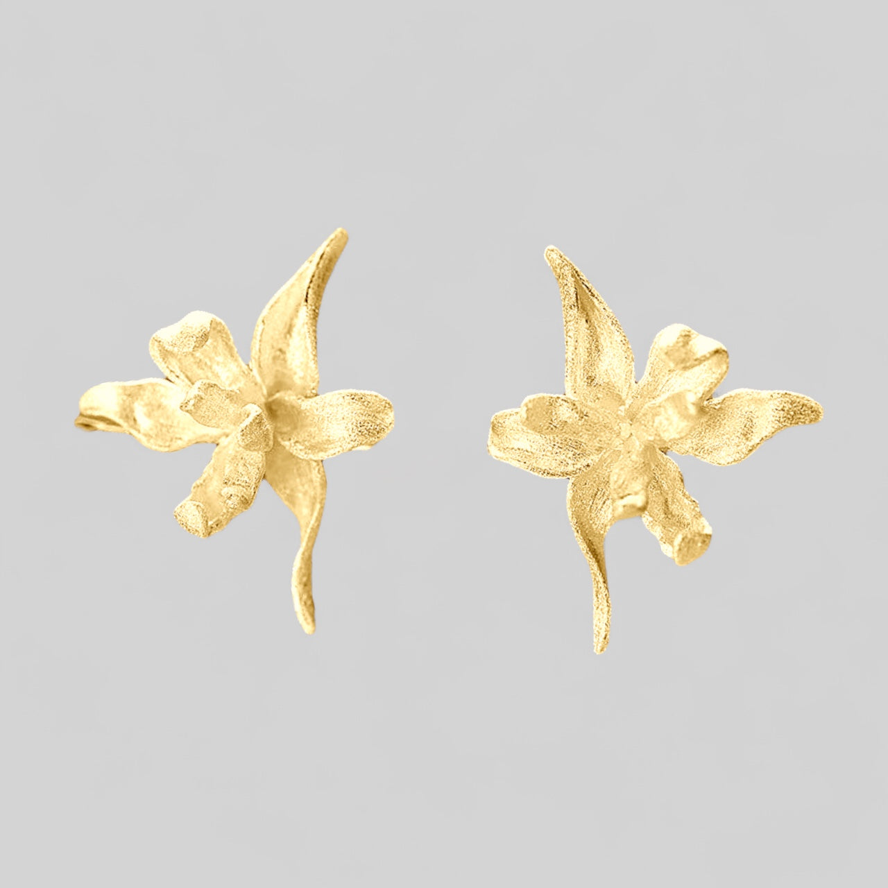 Magnolia flower earrings “Sweet Magnolias” – in 925 silver and silver gold-plated