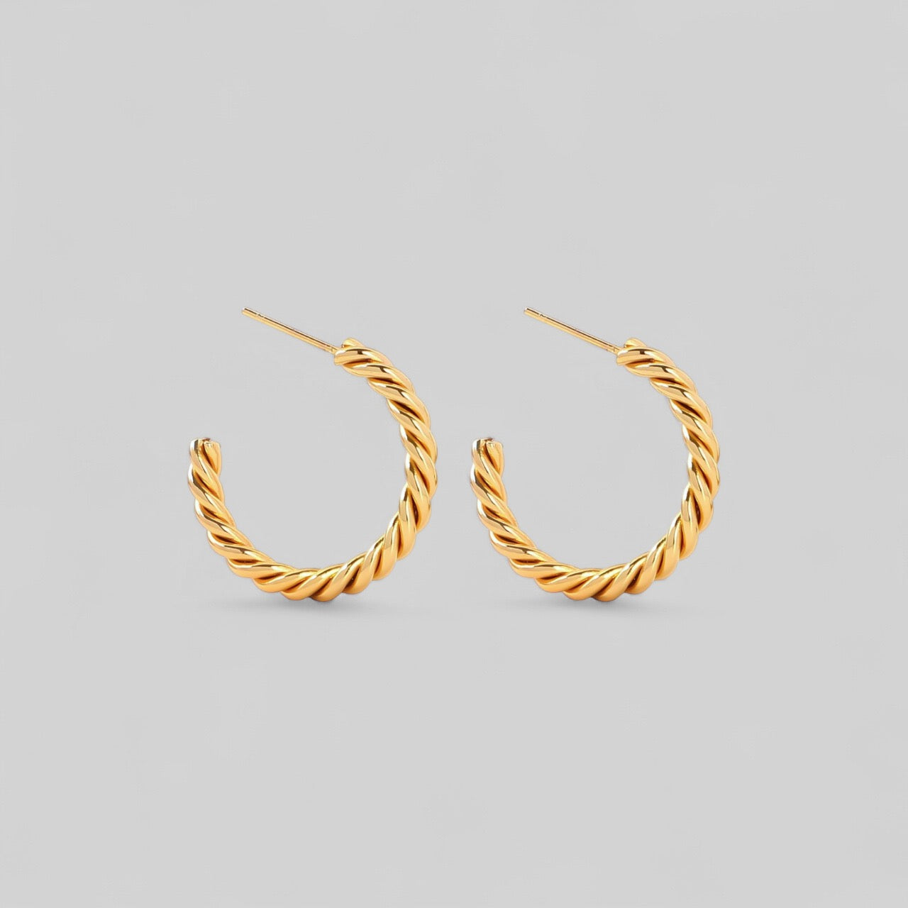 Minimalistische Croissant Creolen 18K vergoldet aus Edelstahl