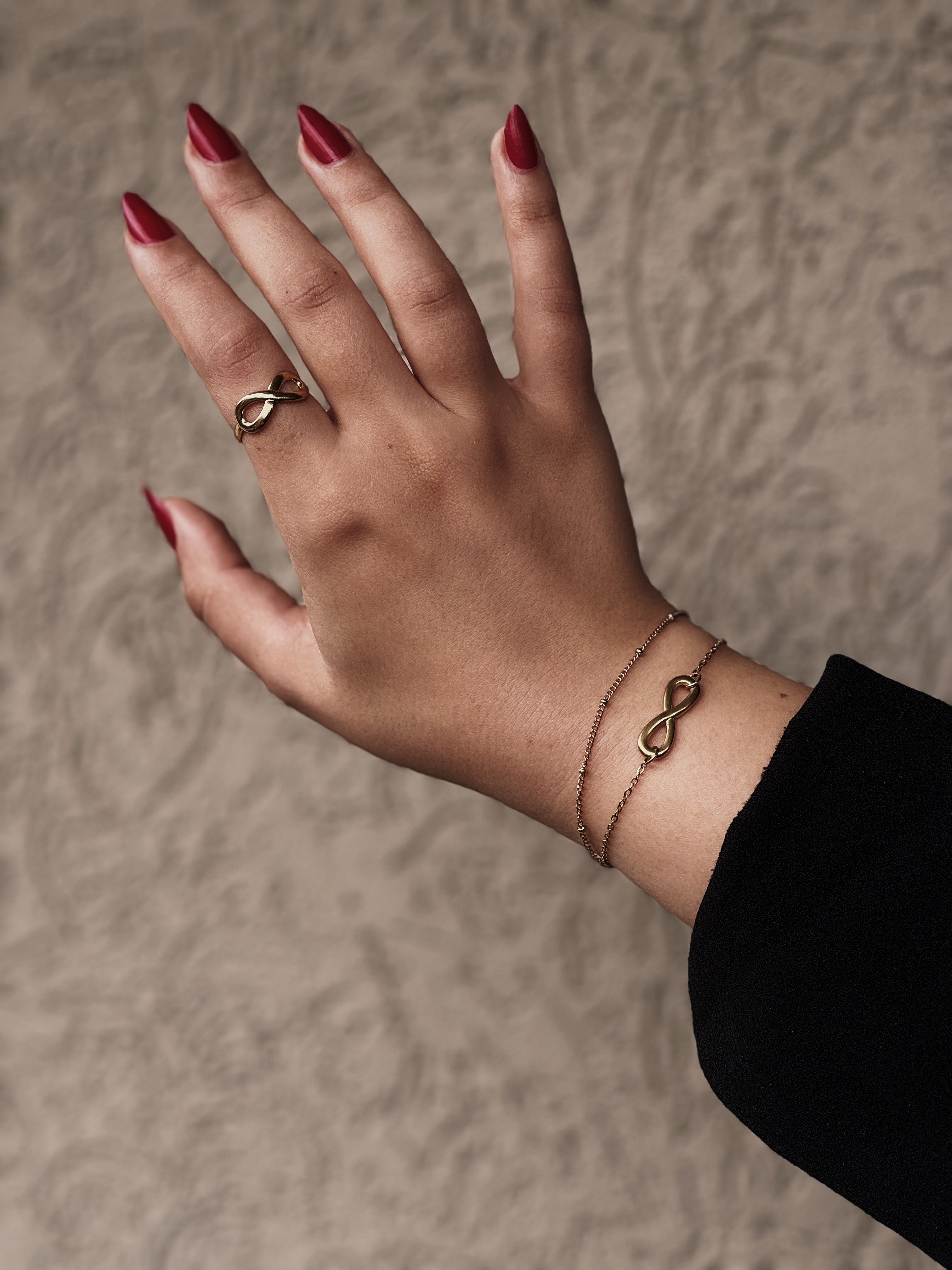 Endlessness Statement Ring - 18K gold plated stainless steel