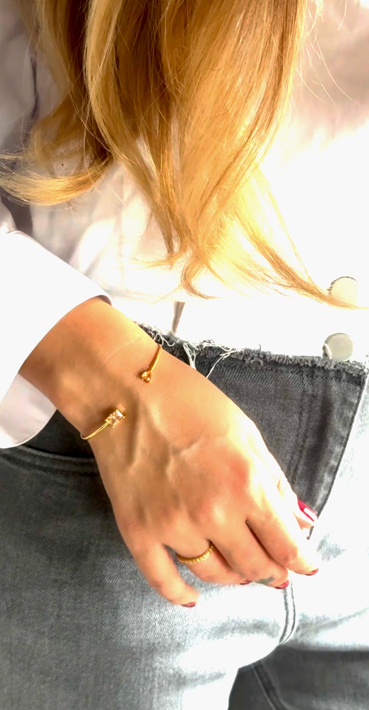 DARK CHAMPAGNE – eleganter Armreif mit leuchtenden Zirkonias, 925 Silber 18K vergoldet