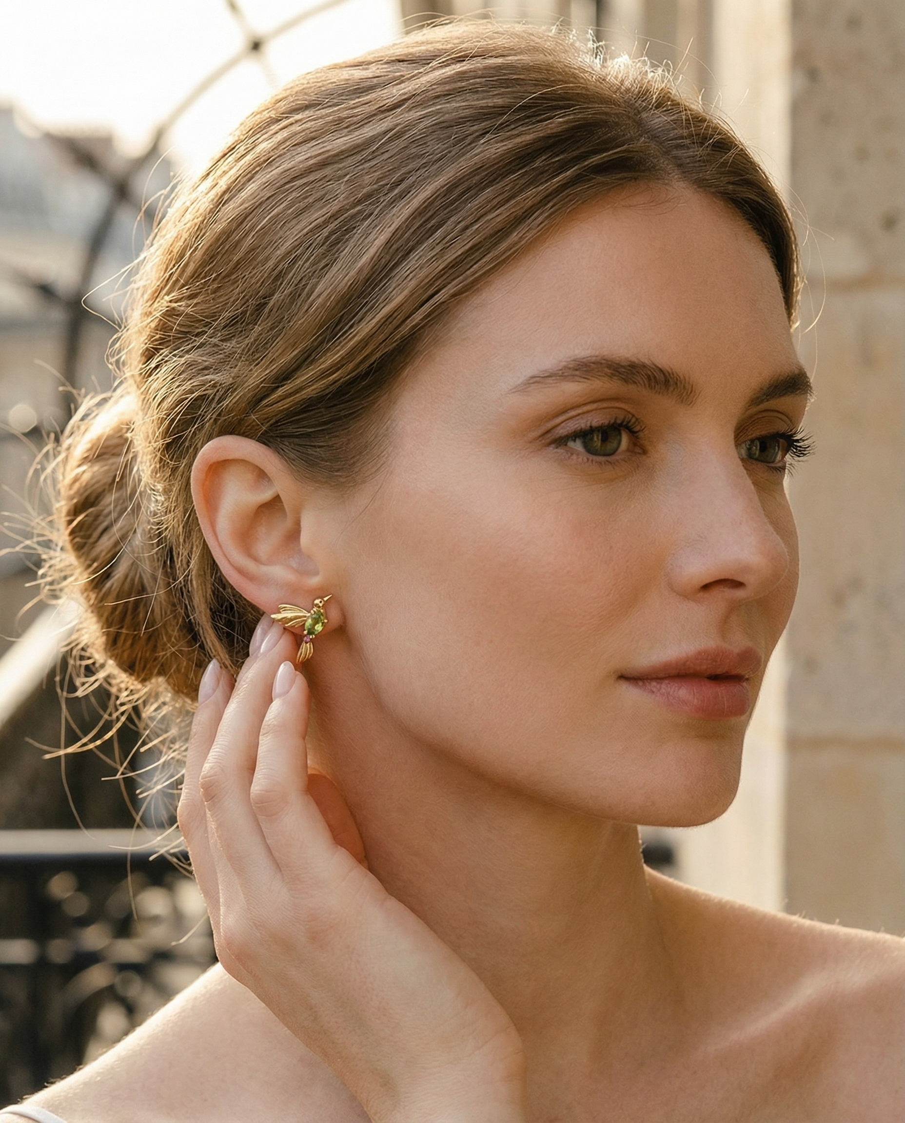 Hummingbird birds colored stud earrings made of 925 silver gold-plated