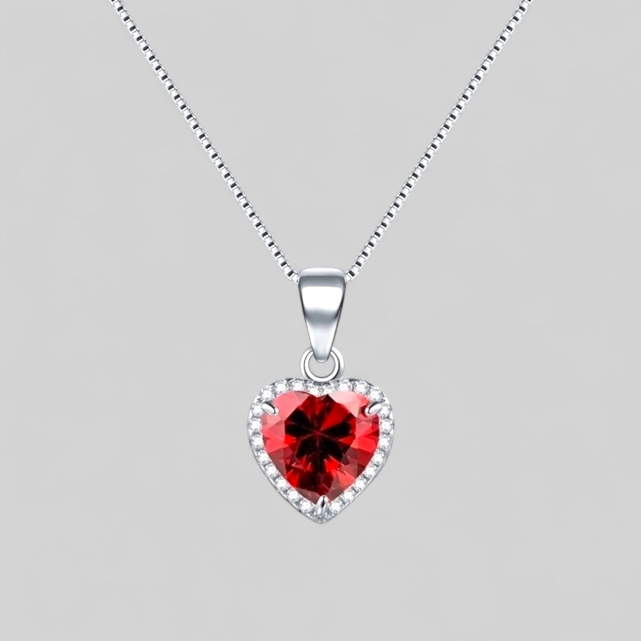 Elegante herzförmige Halskette mit rotem Edelstein Zirkonia Inlay 925 Silber