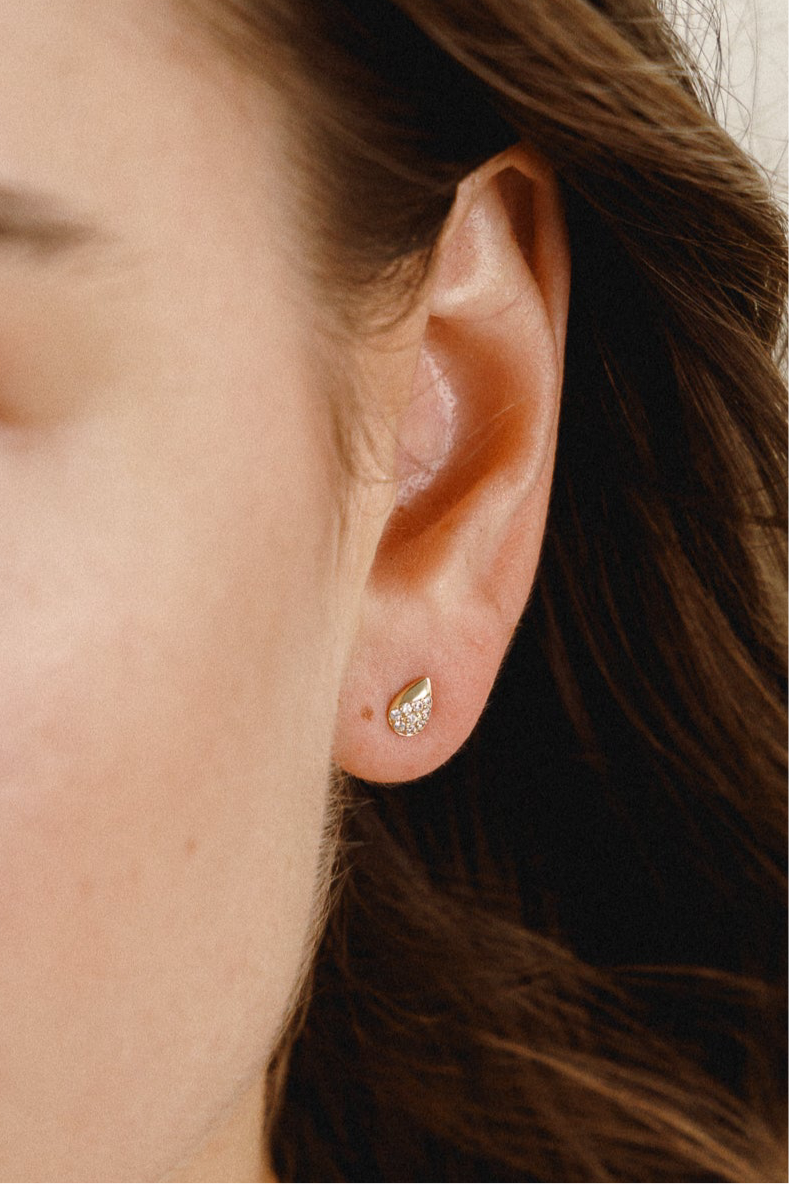 585 gold drop earrings with 18 zirconia drop earrings