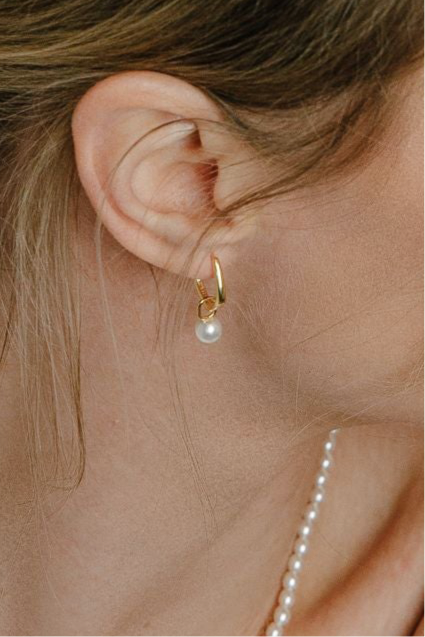 Perlen-Creolen – Minimalistische klassische Ohrringe aus 925er Silber 14K vergoldet - NINASIA