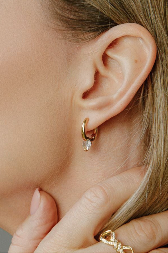 Klassische strahlende Zirkonia Creolen Ohrringe aus 925 Silber vergoldet - NINASIA