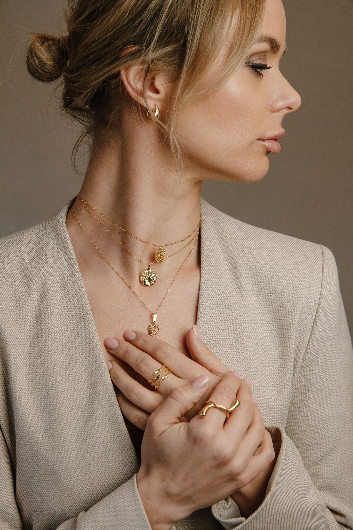 Vineyard Jewelry – 3D Trauben Anhänger aus 925 Silber & 18K Vergoldet – Wine Lover Schmuck, Georgische Saperavi Trauben