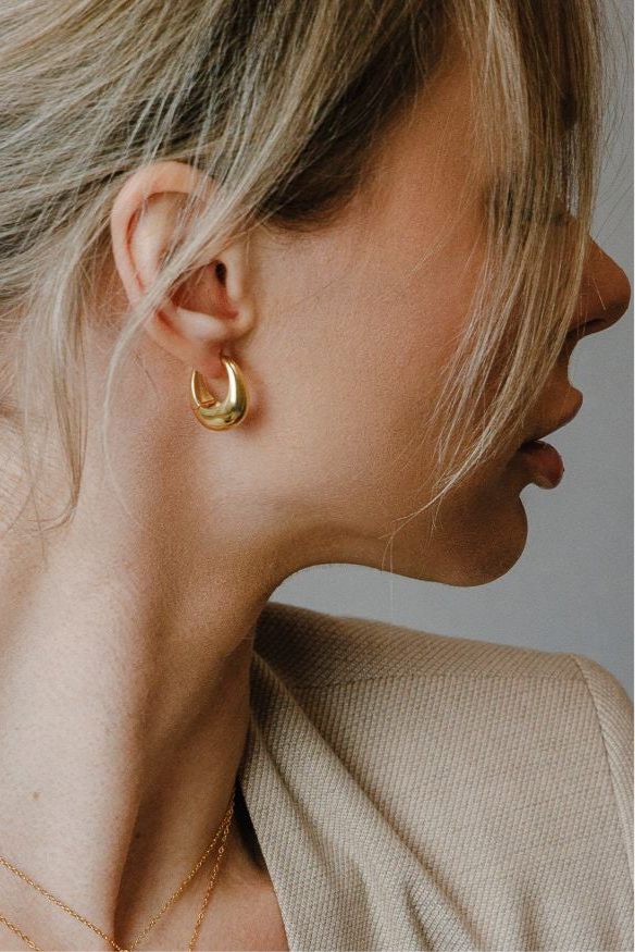Boucle d'oreille épaisse monobloc – minimaliste, en argent 925, plaqué or