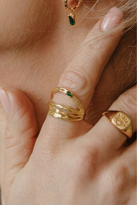 Geometric Emerald – four-row ring with emerald stone made of 925 silver 18K gold-plated