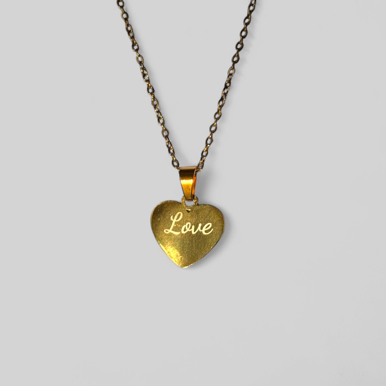 Personalized heart necklace heart-shaped necklace made of stainless steel