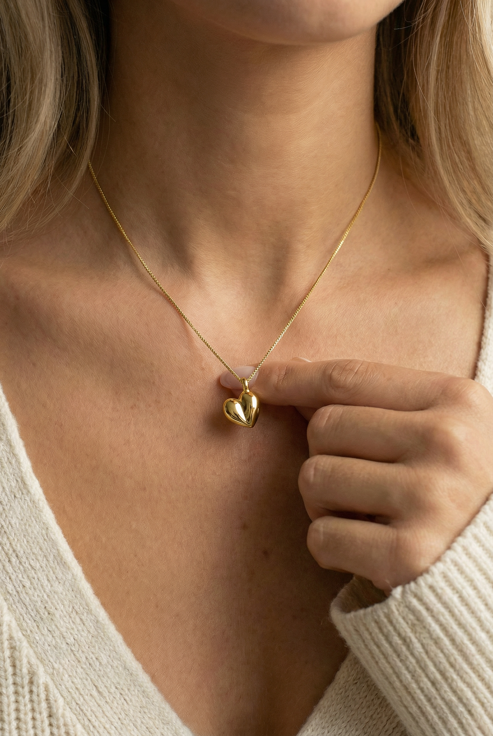 Minimalistische Herzförmige Halskette aus 925er Silber 18K vergoldet - NINASIA