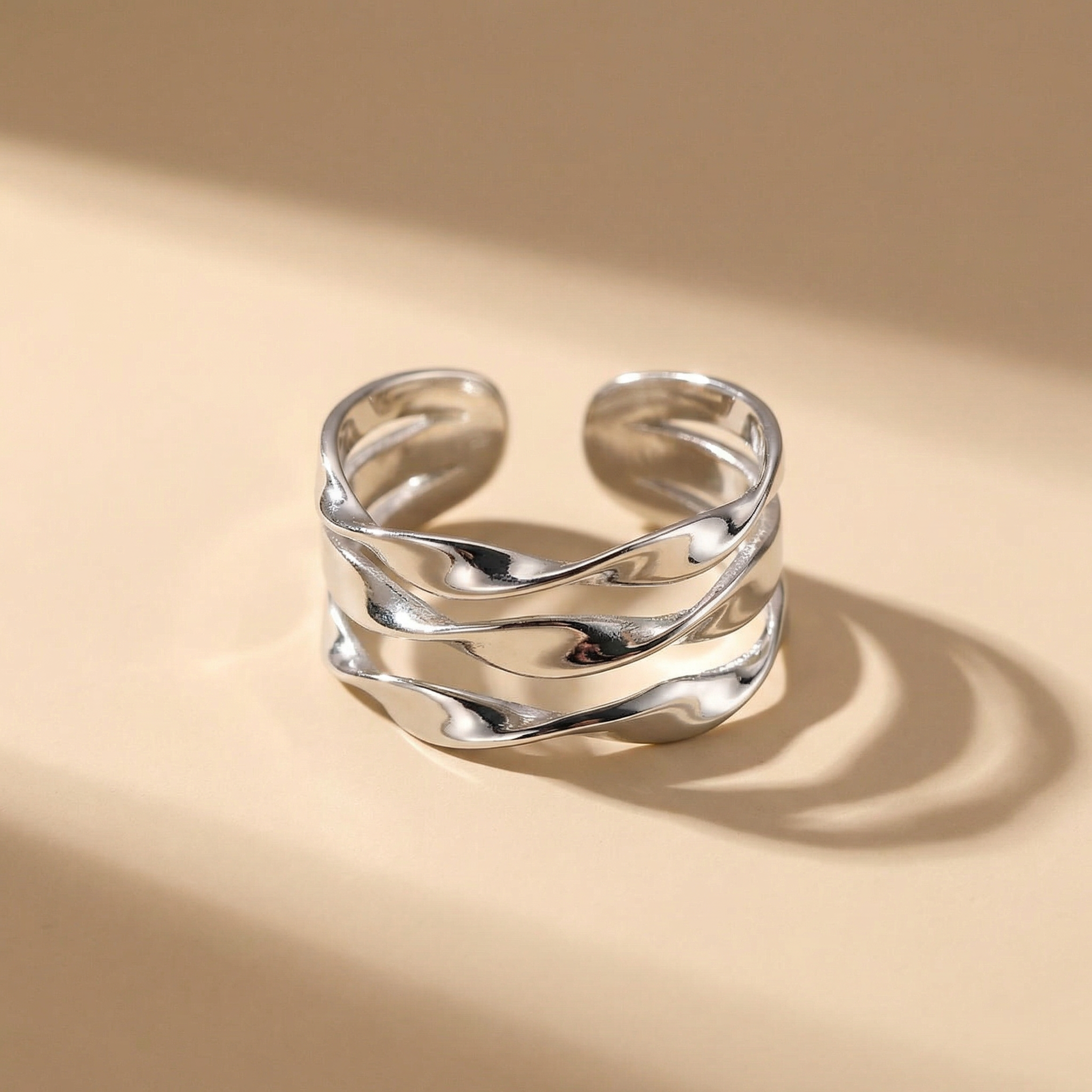 Größenverstellbarer Wellen Ring aus 925er Silber oder Silber vergoldet - NINASIA