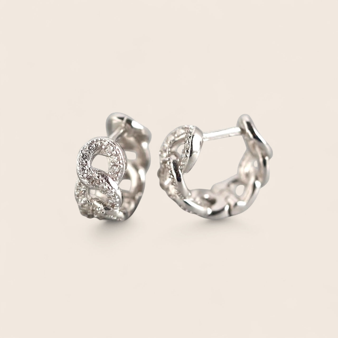 Mini Hoops Ketten Design Creolen mit Diamanten-Inlay Zirkonias Minimalistische Ohrringe – aus 925er Silber 18K vergoldet