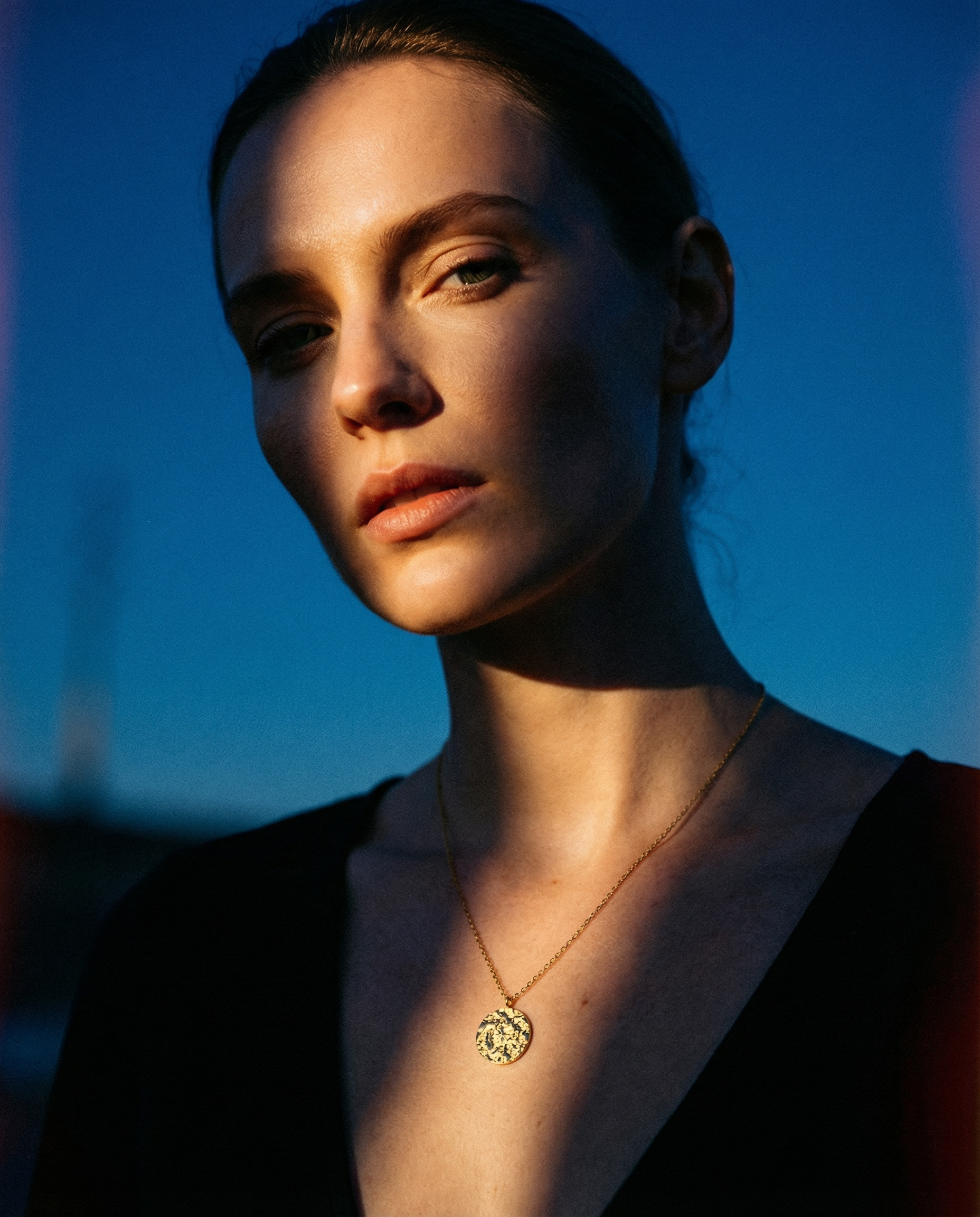 Runde Welt Gravur Münzen zweiseitige Travel-Lover Halskette 925 Silber 18K vergoldet