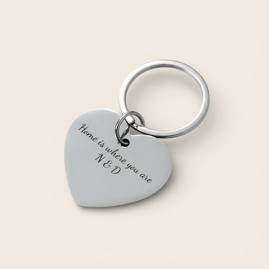 Personalisierter Schlüsselanhänger herzförmig mit Gravur – Dein Text – Edelstahl