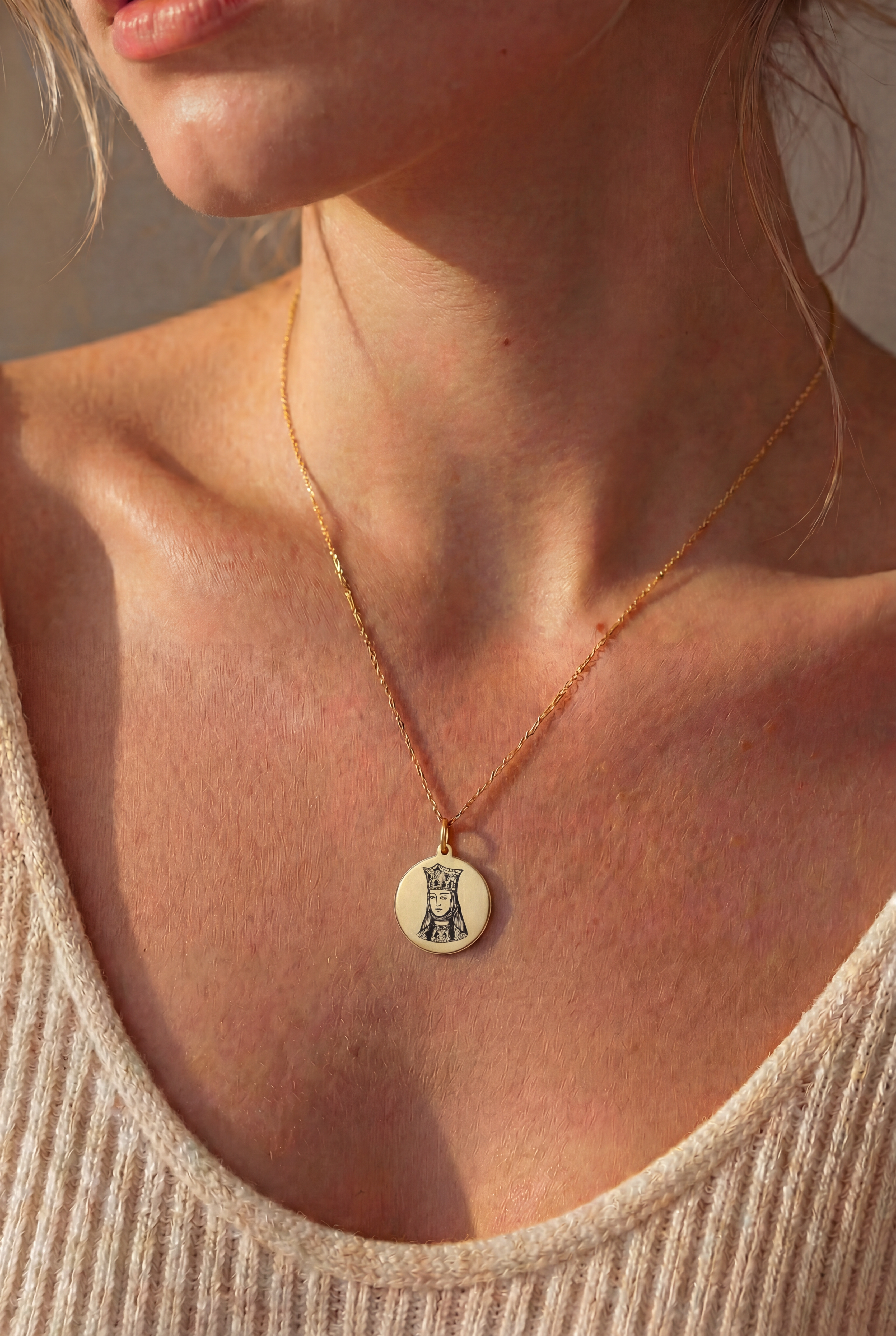 Homeland Jewelry – Georgia Tamar Mepe “King Tamar” Engraved Pendant – A Symbol of Connection to Georgia