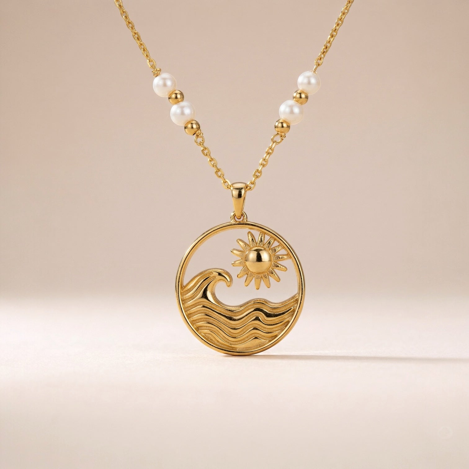 A place to be - Sonne und Wellen Halskette mit echten Zucht-Süsswasserperle - aus 925 Silber 18k vergoldet