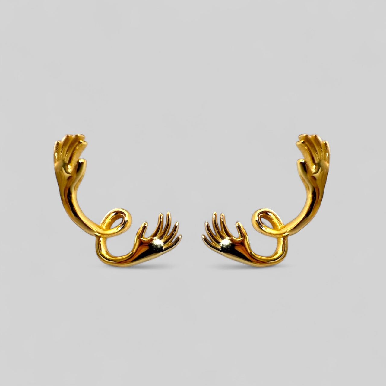 Like a hug - umarmende Hände Ohrstecker - Ohrringe aus 925 Silber 18k vergoldet
