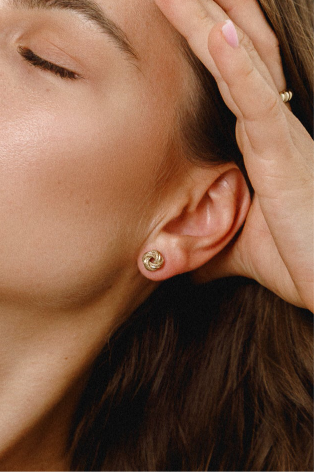 585 gold bicolor knot stud earrings Ø 9mm