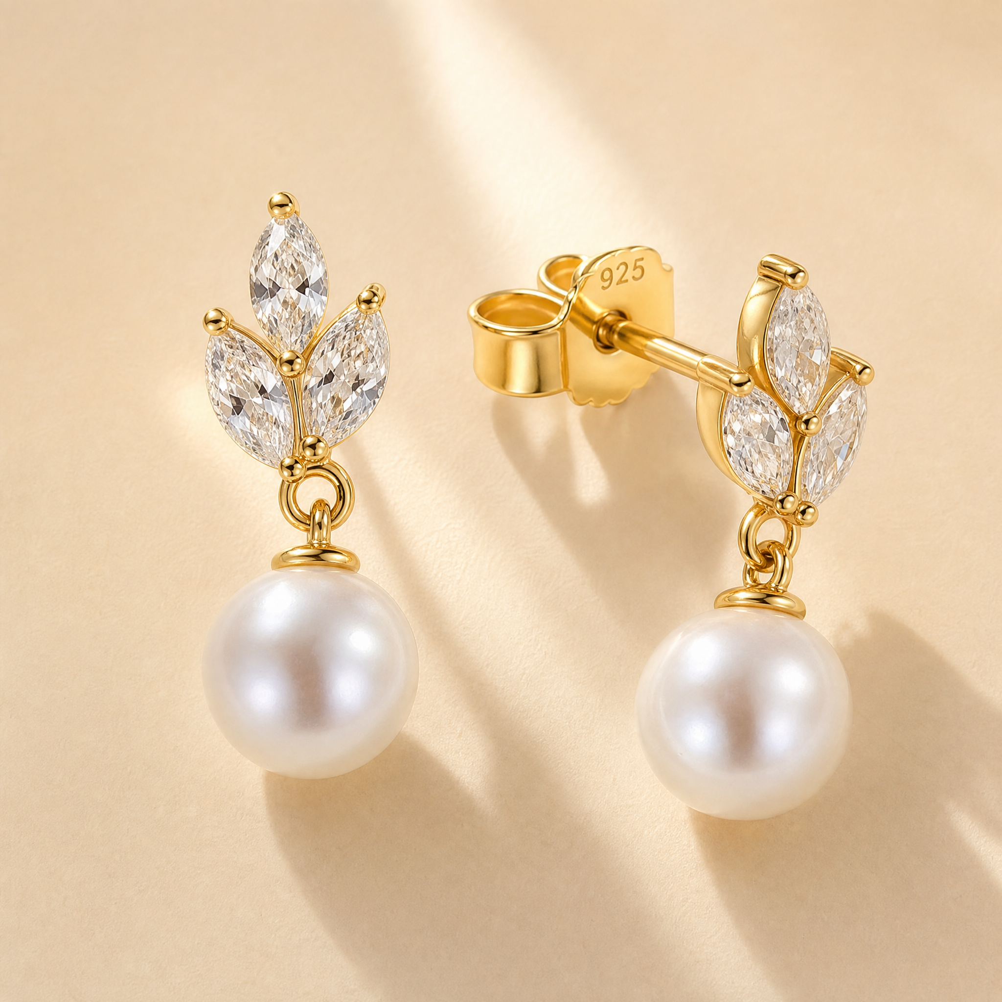 Princess Pearl Stud Earrings with Sparkling Zirconia – Gold-Plated 925 Silver