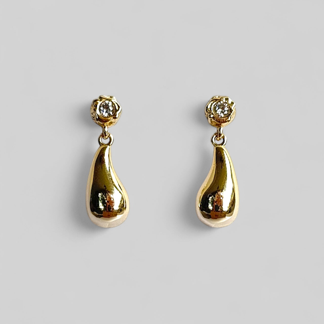 Minimalistische Tropfen Ohrstecker mit Zirkonia – Ohrringe aus 925 Silber oder 925 Silber 14K vergoldet