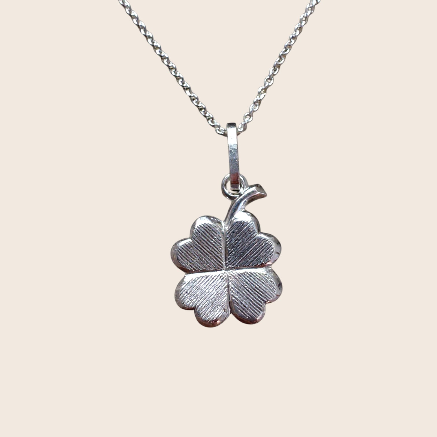 Kleeblatt Halskette „Glücksbringer“ Unisex aus 925 Silber