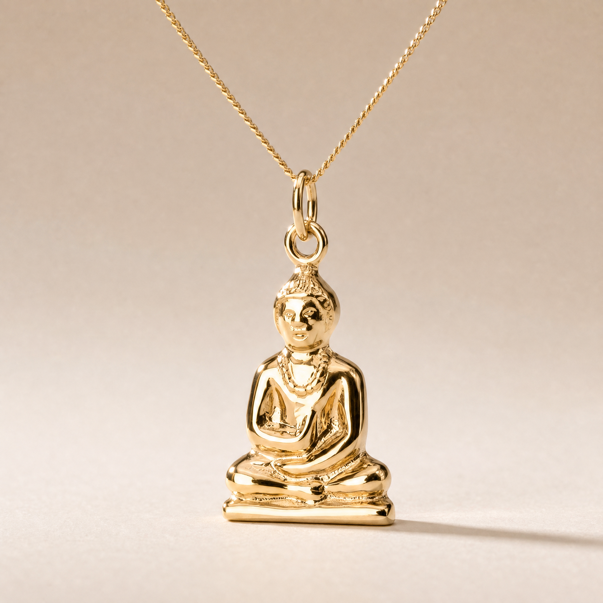 Filigrane Buddha Halskette „Inner Peace“ aus 925 Silber vergoldet