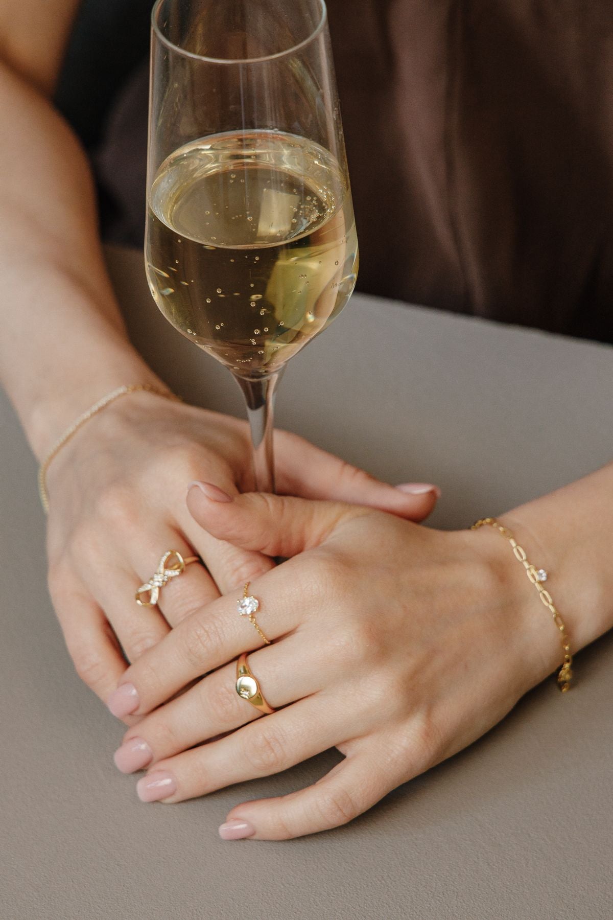 Schleife mit Zirkonia Ring Größenverstellbar aus 925 Silber vergoldet