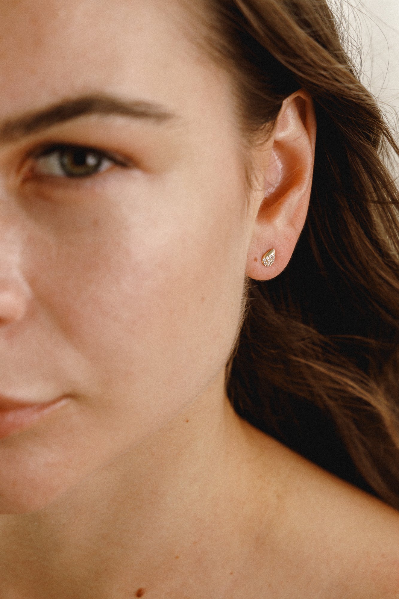 585 gold drop earrings with 18 zirconia drop earrings