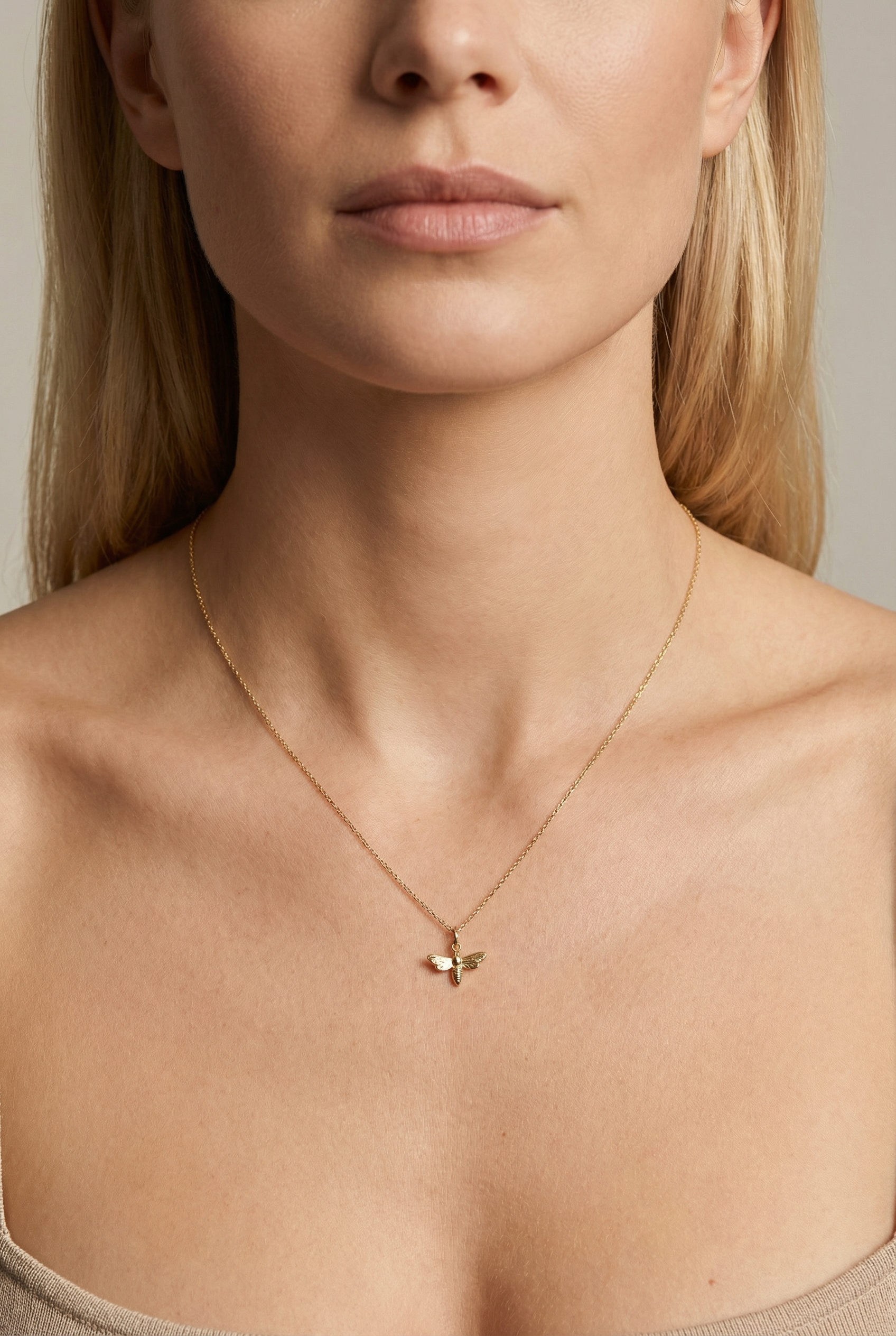 333 Gold Filigraner Bienen-Anhänger mit oder ohne Halskette - NINASIA