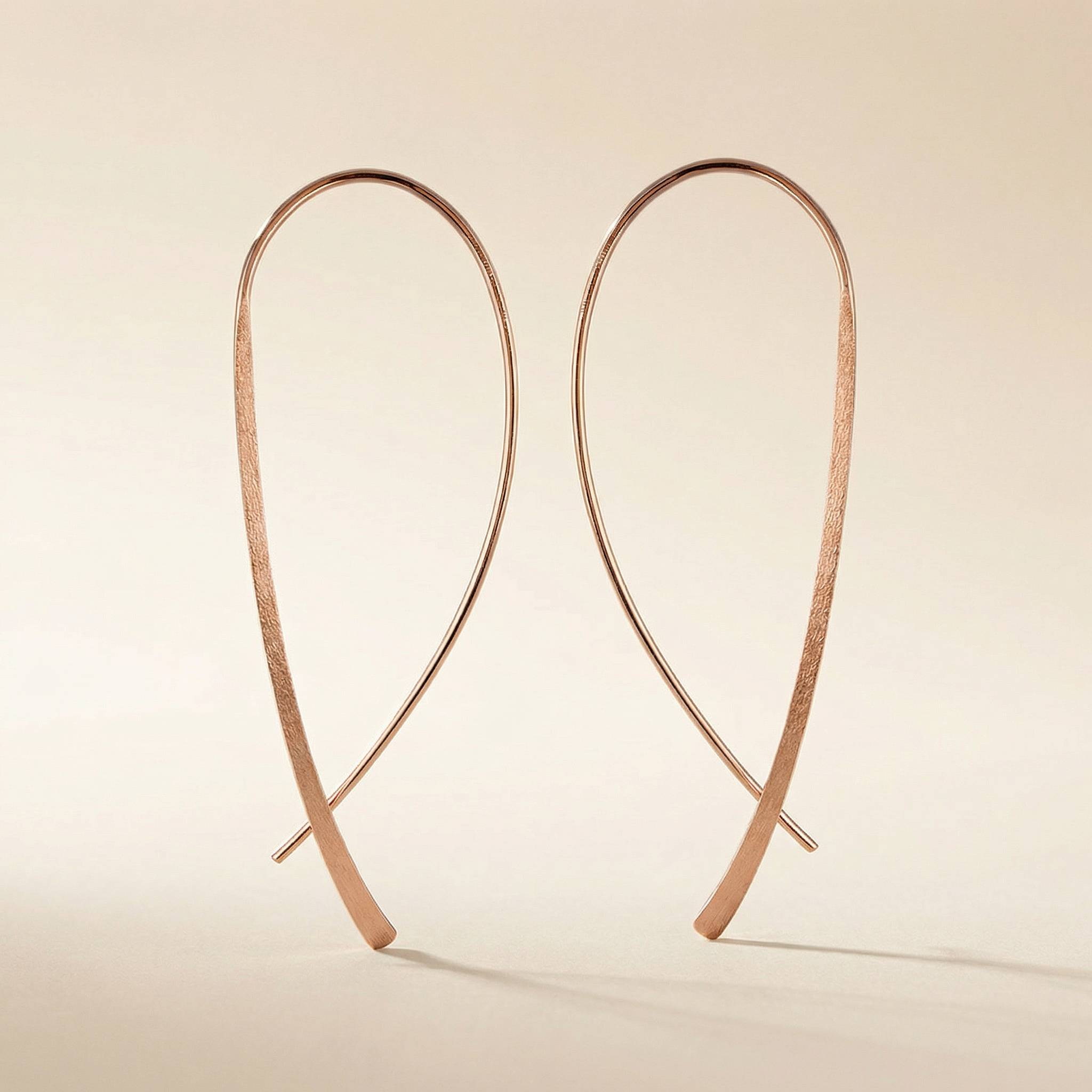 Essential Organic Flow Ohrhänger aus 925 Sterling Silber oder vergoldet - NINASIA