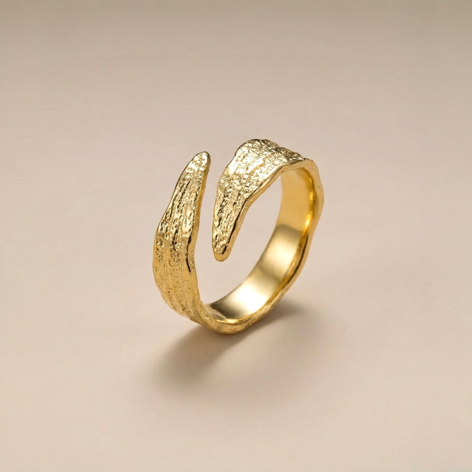 Golden Hug – verstellbarer Ring aus 925 Silber 18K vergoldet
