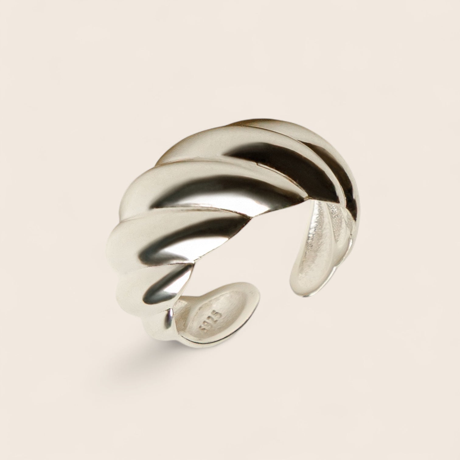 Chunky Croissant – solid statement ring made of 925 silver