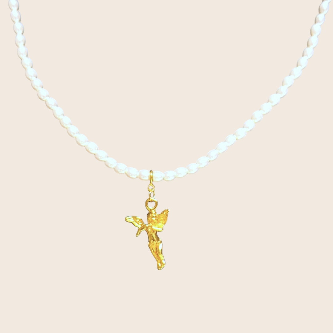 Guardian Angel – playful pearl necklace made of 925 silver 18K gold-plated