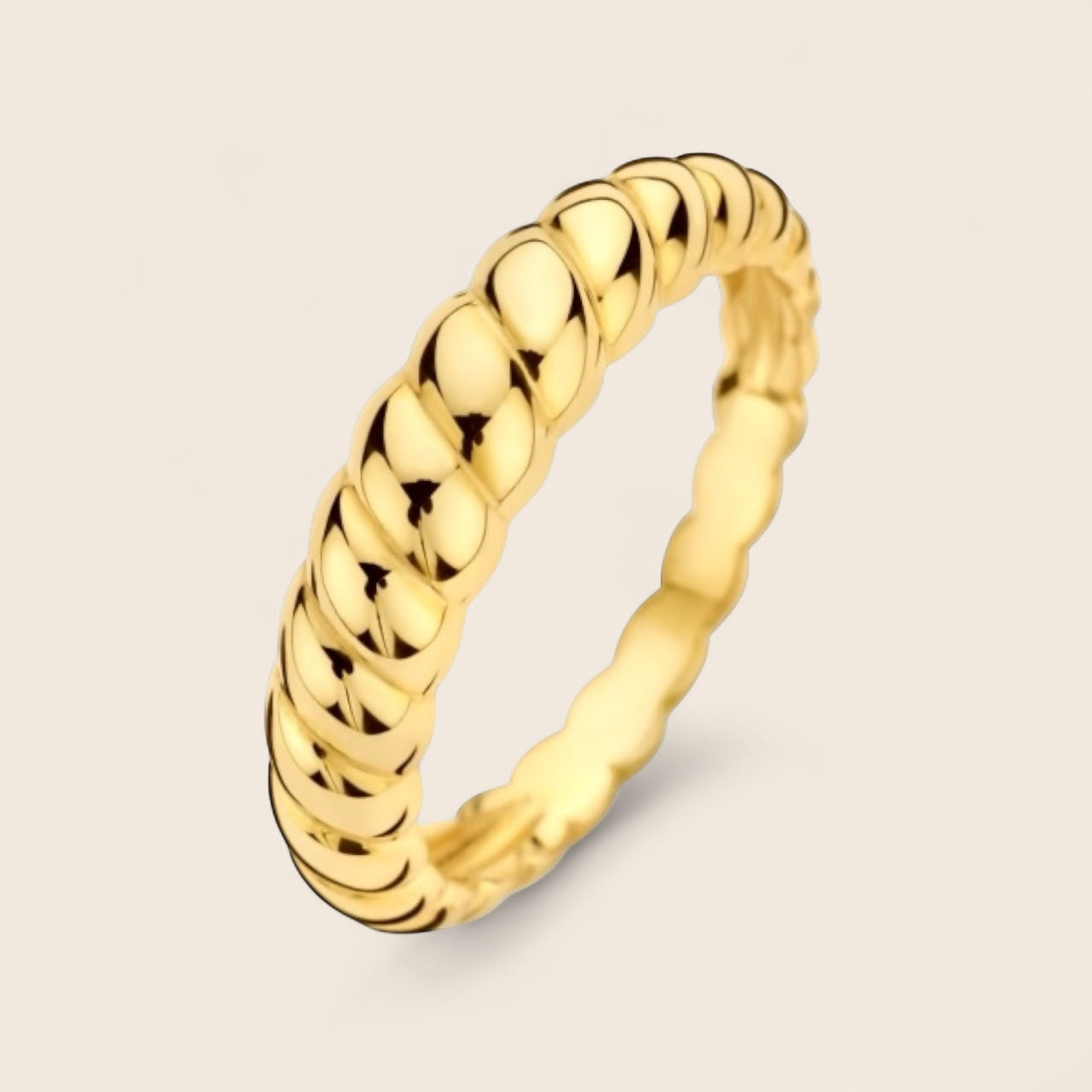 585 gold solid croissant style ring