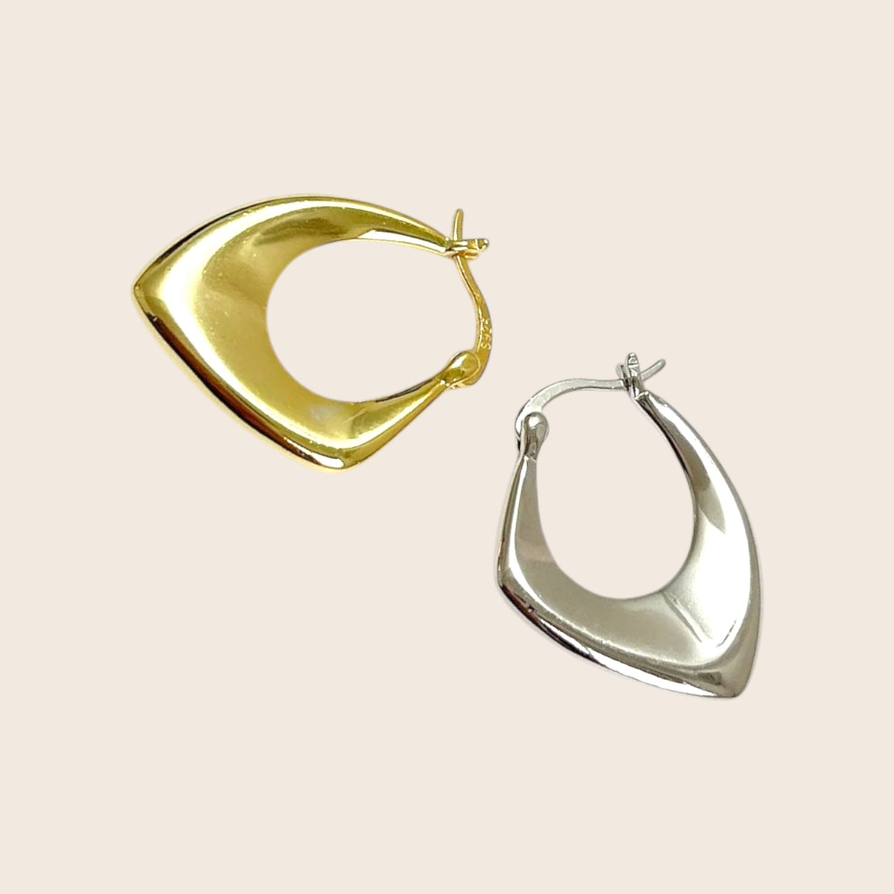 Oval One – designer earrings made of 925 silver 18K gold-plated