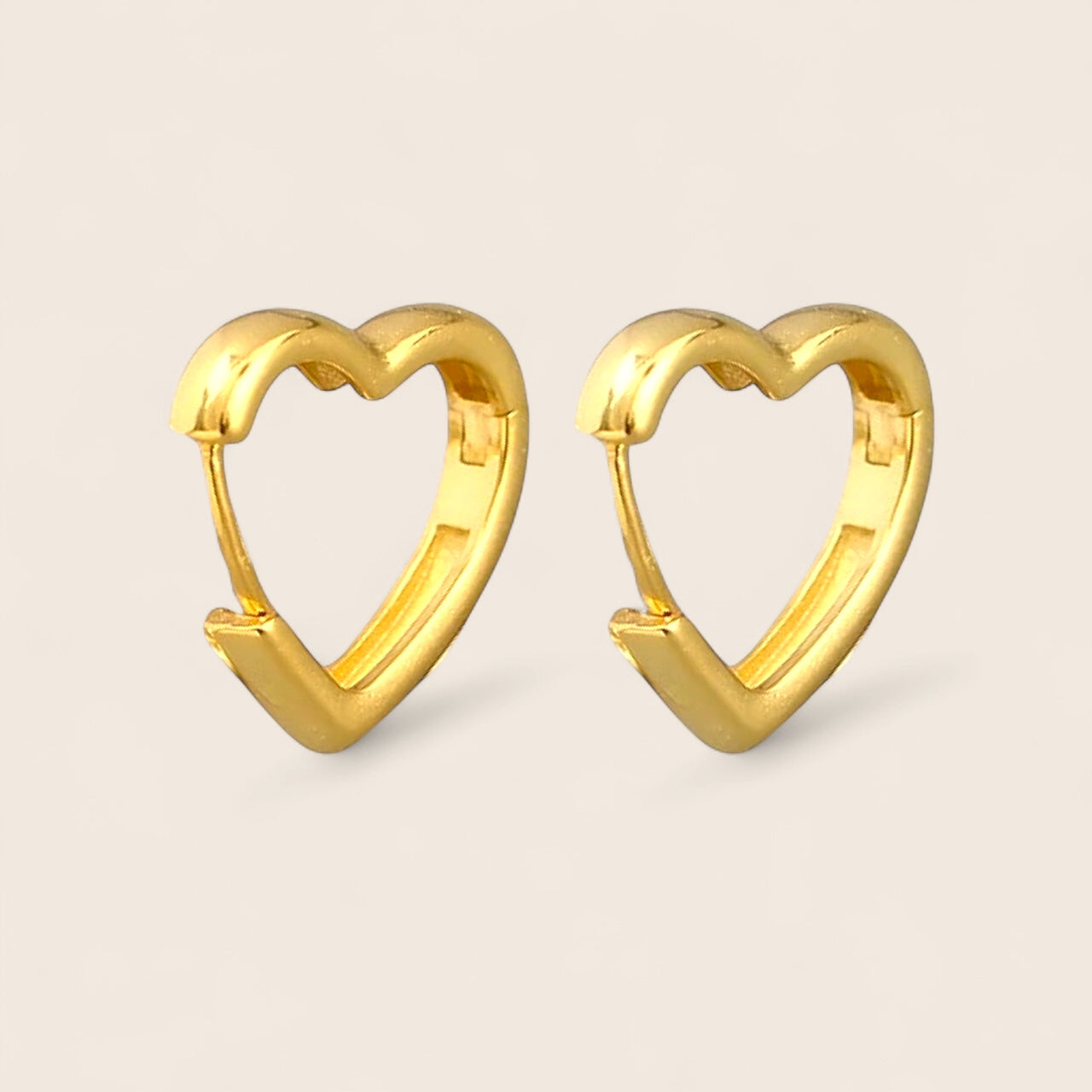 Heart-shaped hoop earrings – made of 925 silver 18K gold-plated