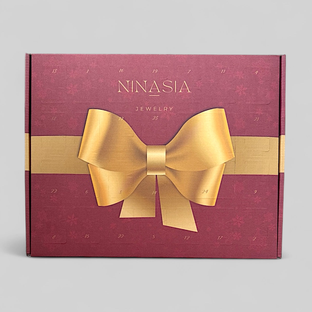 NINASIA Schmuck Adventskalender 2025 | Limited Edition mit 18K vergoldetem Edelstahl, vergoldetem Silber und Schmuck-Etuis