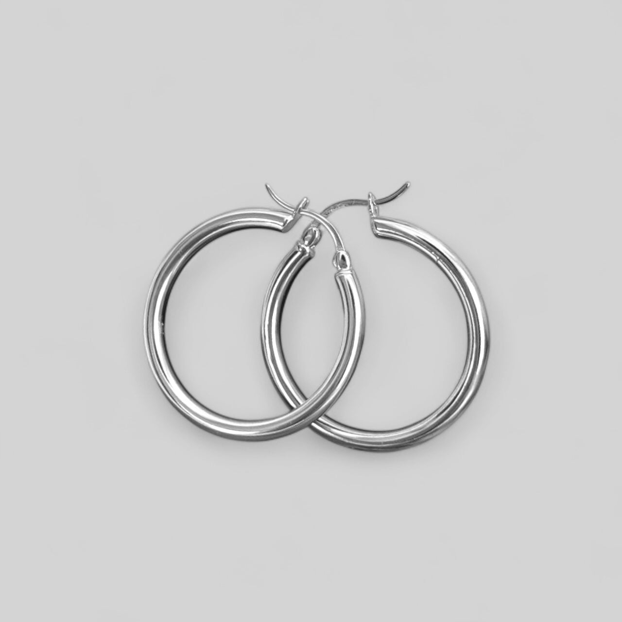 Klassische runde Hoops – 30 mm Ohrringe aus 925 Silber oder 18K vergoldetem 925 Silber