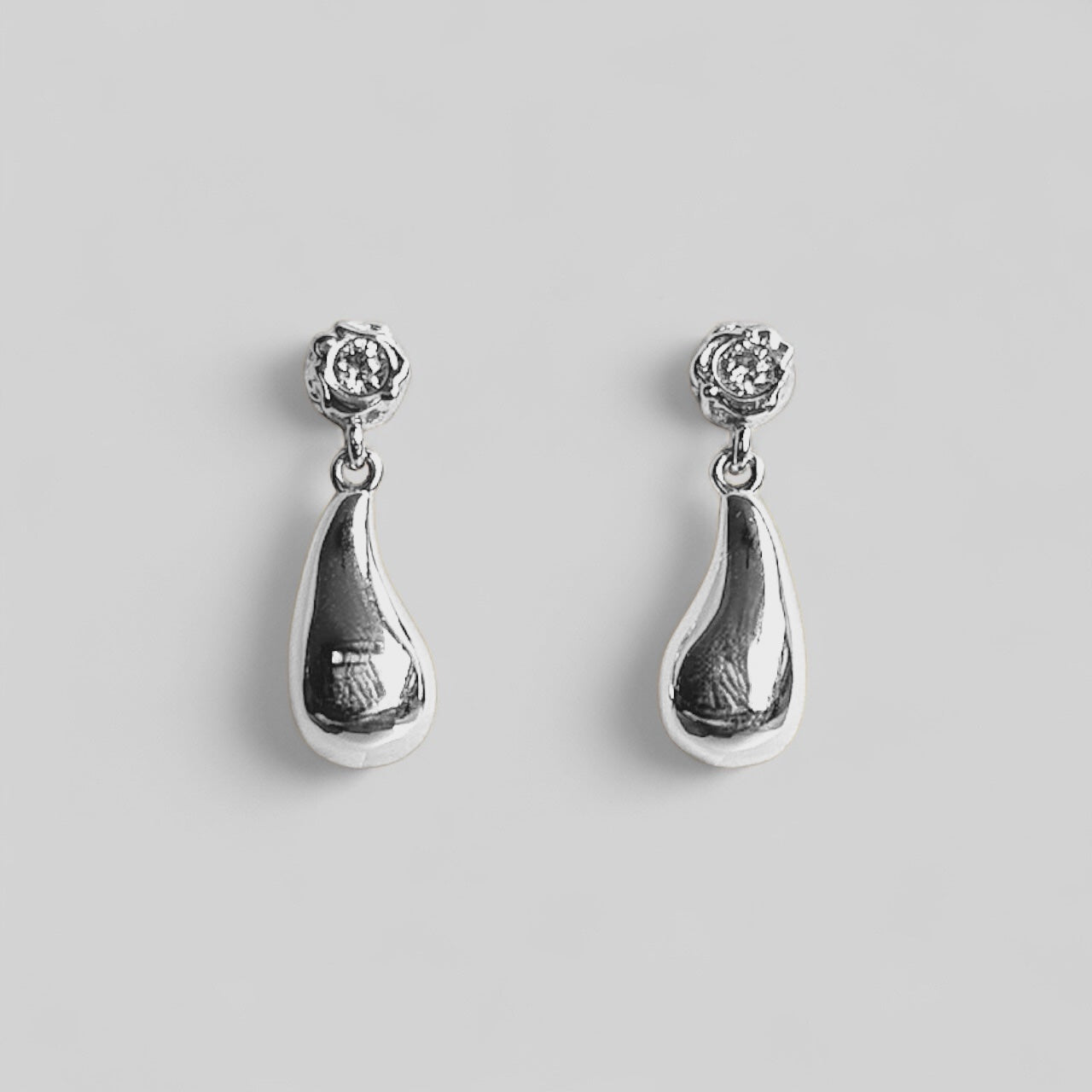 Minimalistische Tropfen Ohrstecker mit Zirkonia – Ohrringe aus 925 Silber oder 925 Silber 14K vergoldet