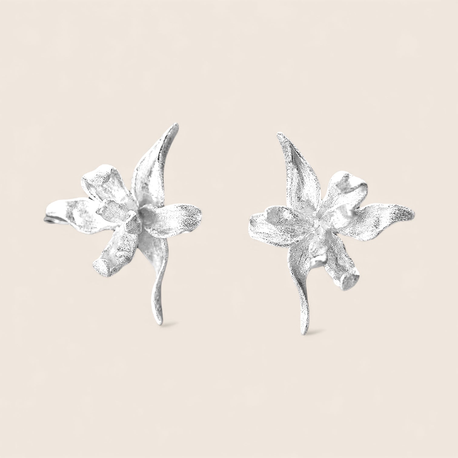 Magnolia Blumen Ohrringe „Sweet Magnolias“ – in 925 Silber und Silber vergoldet