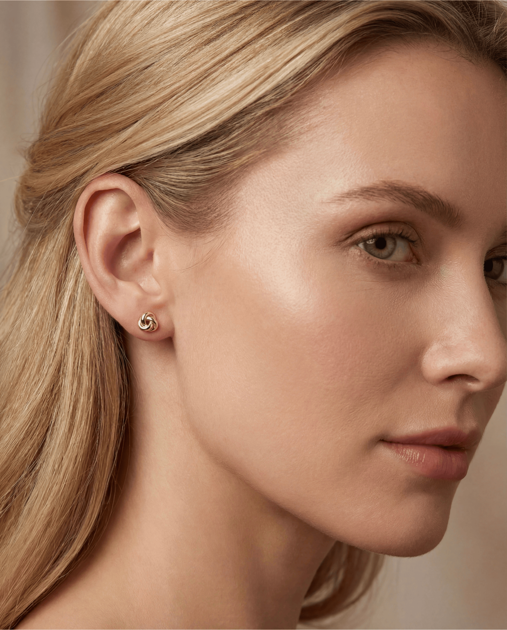 Knoten Ohrstecker aus 925 Silber vergoldet